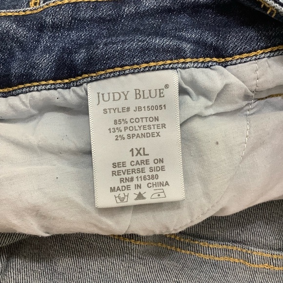 Judy Blue Distressed Blue Bermuda Denim Shorts Stretch - Picture 4 of 5